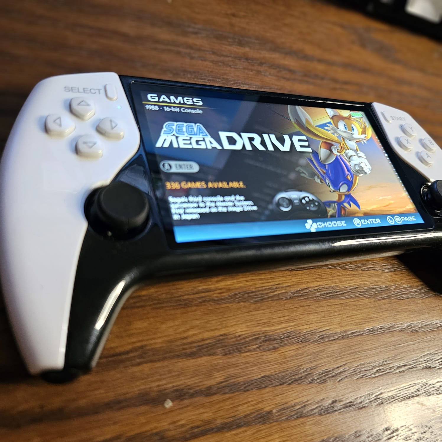 Retro Handheld Game Console - 5.5" IPS