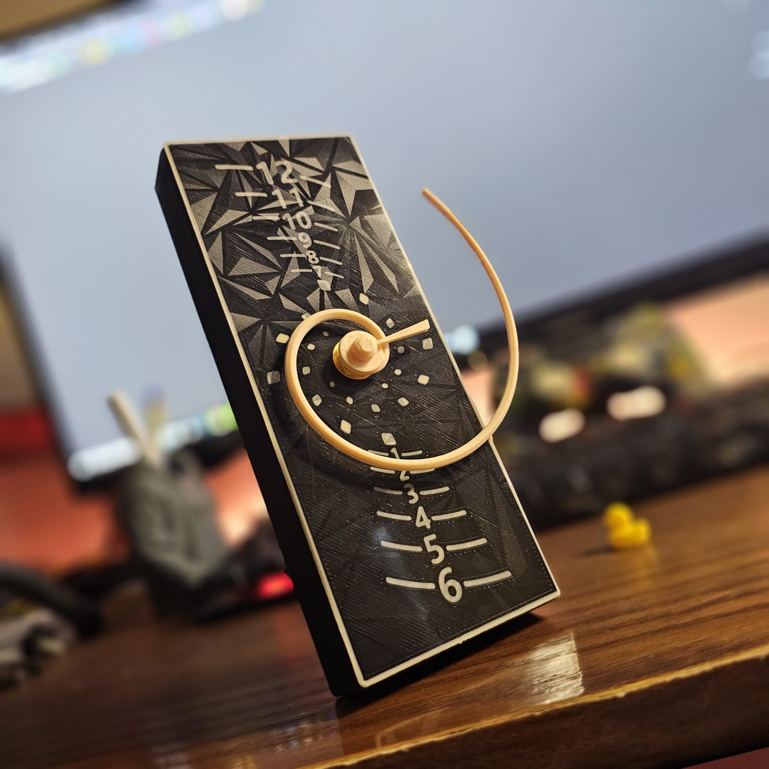 الساعة الجيوميترية