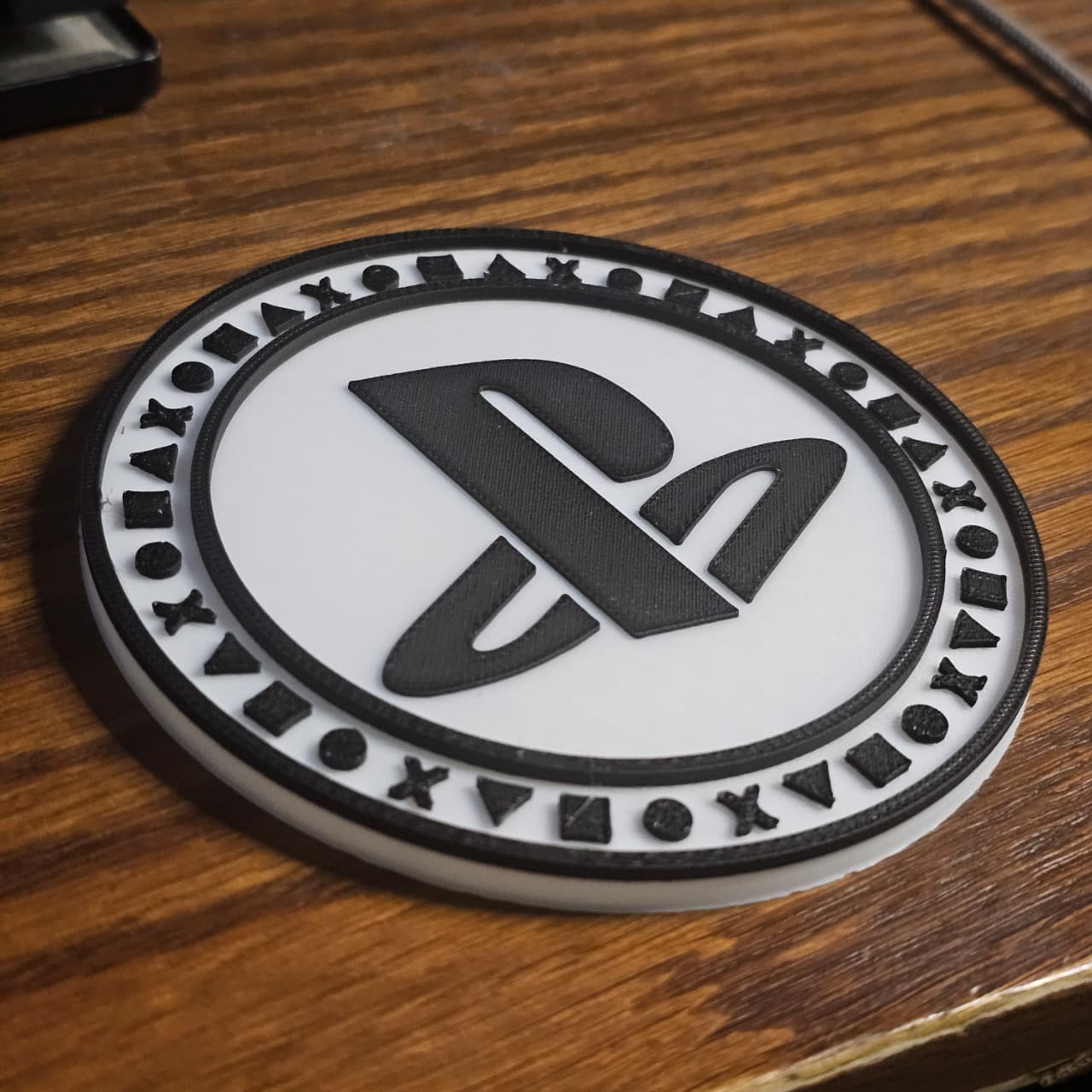 كوستر ب لوجو بلاي ستيشان